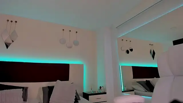 Sky Loren online show from June 4, 3:44 am
