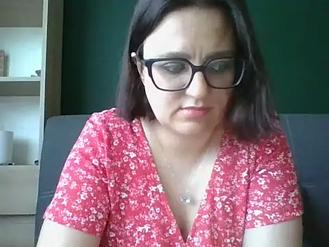sensual paris online show from June 19, 5:24 am