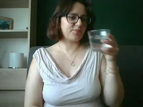 sensual paris online show from July 3, 5:25 am