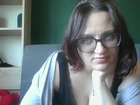 sensual paris online show from April 30, 5:47 am