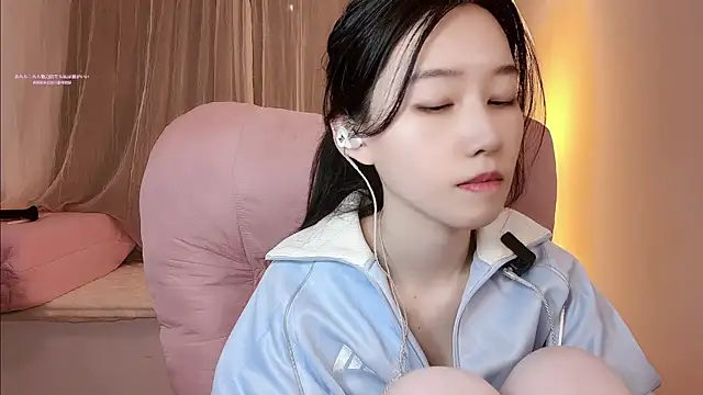 Kari Young online show from May 20, 2:14 pm