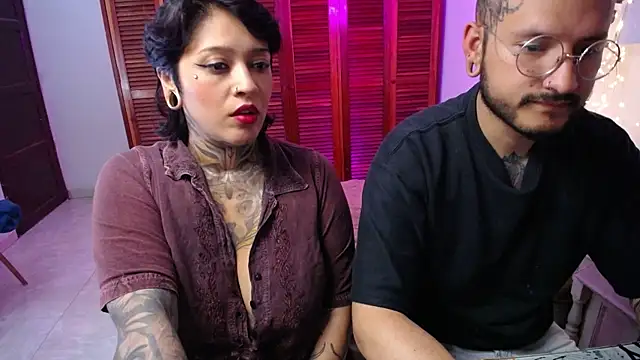 Snapshot of realhomesex chatting on April 30, 3:13 am realhomesex online show from April 30, 3:13 am