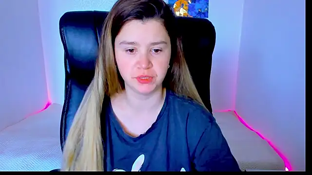 Snapshot of Natali_Secret chatting on May 13, 10:22 am Natali Secret online show from May 13, 10:22 am