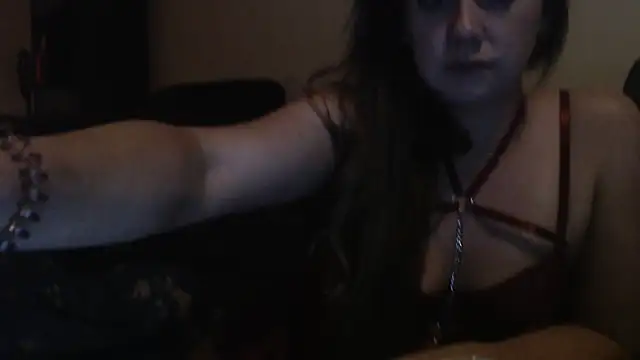 Snapshot of milfje35 chatting on May 30, 8:58 pm milfje35 online show from May 30, 8:58 pm