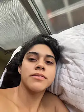 mia moonna online show from June 3, 12:06 pm