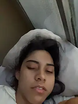 mia moonna online show from May 12, 10:43 am
