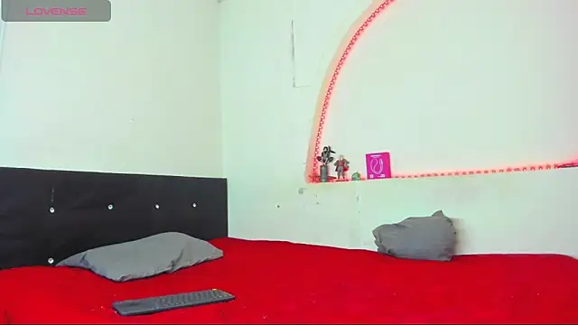 liammendoza98 online show from May 4, 11:24 am