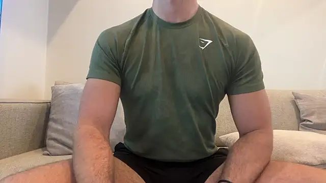 Snapshot of gymshrk chatting on May 21, 6:16 pm gymshrk online show from May 21, 6:16 pm
