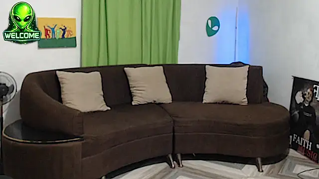 alpha zom online show from May 20, 3:47 am