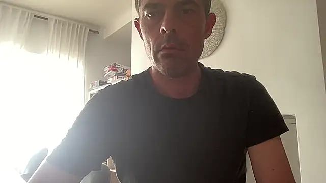 Riccardo86xx online show from May 3, 1:47 pm
