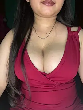 Naughty pooja44 online show from June 24, 7:01 pm
