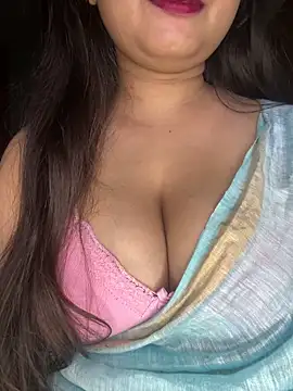 Naughty pooja44 online show from May 6, 9:41 pm