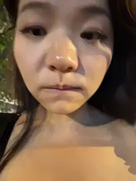 xiaochengzi505 online show from June 24, 1:32 pm