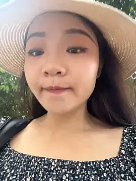xiaochengzi505 online show from June 26, 1:33 am