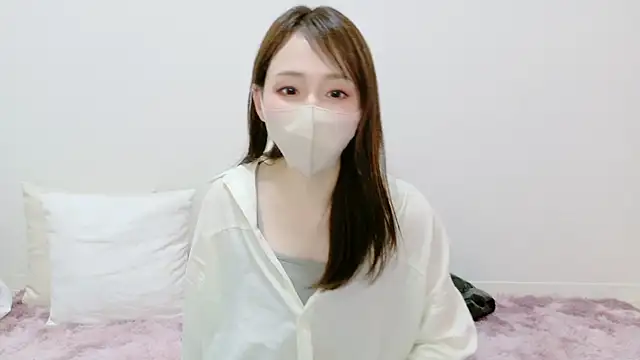 momoka  o0 online show from May 19, 4:30 am