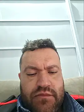 Snapshot of comeraba chatting on June 20, 9:47 am comeraba online show from June 20, 9:47 am