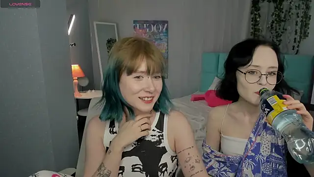 Lilac-Muse online show from May 13, 11:17 am