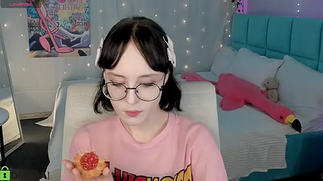 Lilac-Muse online show from June 30, 11:21 am