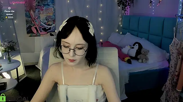 Lilac-Muse online show from June 26, 11:05 am