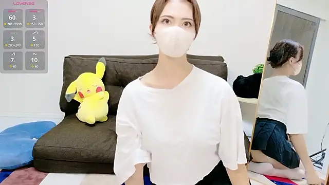 Mirei-chan online show from May 3, 7:24 am