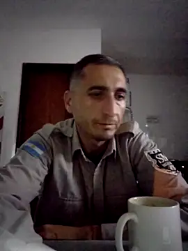 Alejandro83bsf online show from June 7, 5:23 am