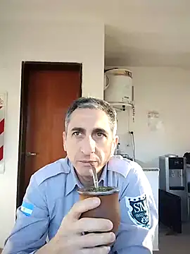 Alejandro83bsf online show from July 2, 1:06 pm