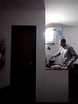 Alejandro83bsf online show from July 20, 2:30 am