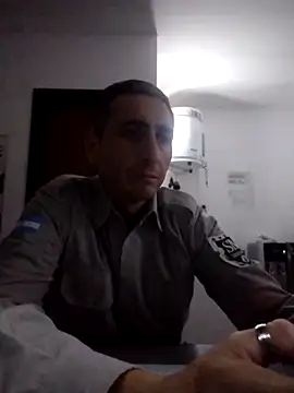 Alejandro83bsf online show from June 29, 2:07 am