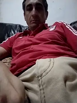 Alejandro83bsf online show from May 26, 9:24 pm
