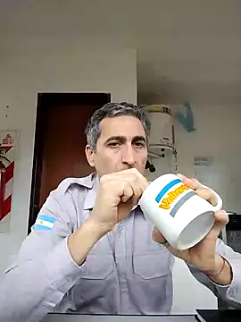 Alejandro83bsf online show from August 4, 8:02 pm