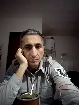 Alejandro83bsf online show from June 18, 10:15 pm