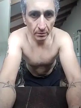 Alejandro83bsf online show from June 2, 3:12 pm