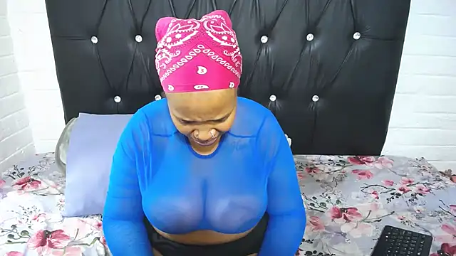 CandyBoobs69 online show from June 30, 8:09 pm