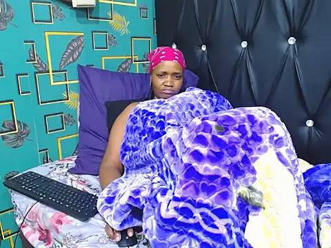 CandyBoobs69 online show from May 30, 5:14 am