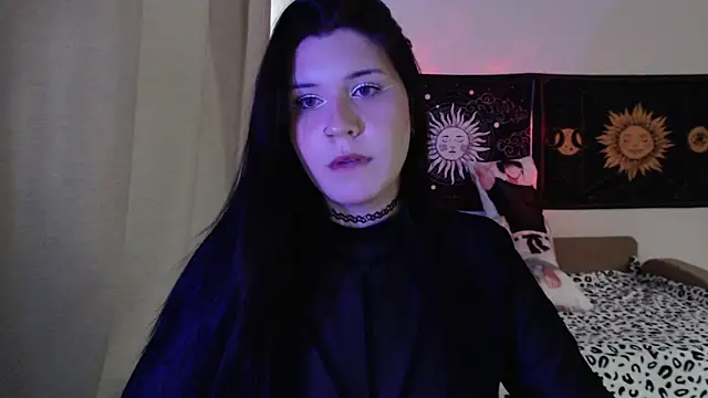 iintimate flesh online show from May 8, 4:00 pm