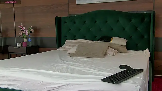 AlyceBeau online show from May 20, 5:59 am
