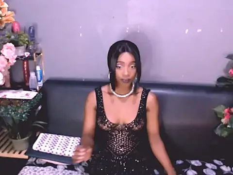 LolaSavageXO online show from May 19, 6:48 pm