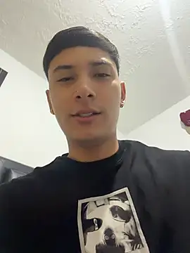 Snapshot of SexxxySquirterStev777 chatting on July 21, 1:34 pm SexxxySquirterStev777 online show from July 21, 1:34 pm