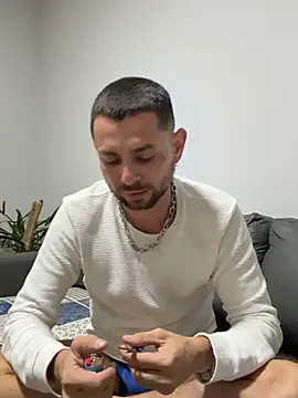 vitor souz online show from May 9, 10:46 pm