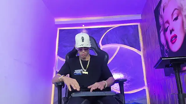 Timmy Turner333 online show from May 20, 6:05 pm