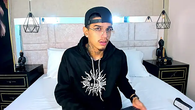 TysonRiggs online show from May 20, 12:02 pm