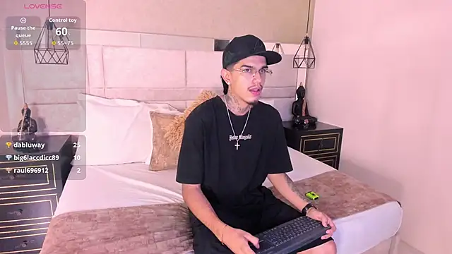 TysonRiggs online show from June 5, 12:33 pm