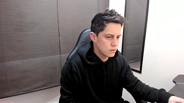 KendricTorres online show from June 25, 1:38 pm