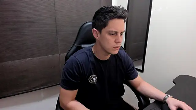 KendricTorres online show from June 21, 1:28 pm