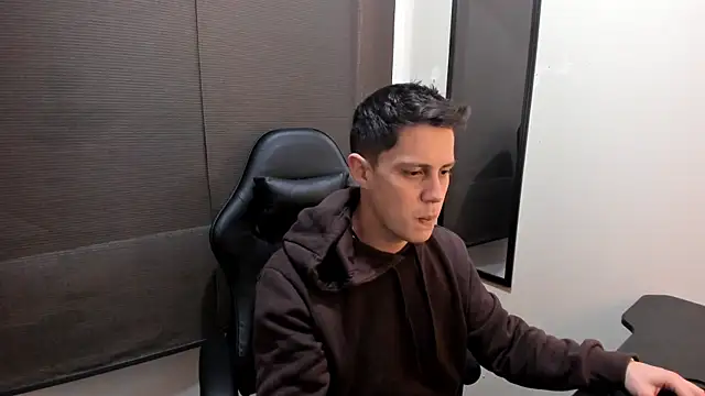 KendricTorres online show from June 2, 2:50 pm