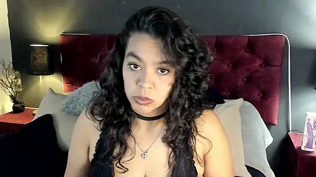 Snapshot of ZiaNoir_ chatting on July 11, 2:39 pm ZiaNoir online show from July 11, 2:39 pm
