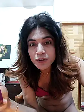 Snapshot of SexyShila-97 chatting on May 2, 9:36 am SexyShila-97 online show from May 2, 9:36 am