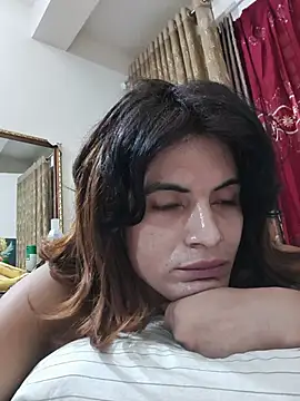 Snapshot of SexyShila-97 chatting on June 10, 11:39 pm SexyShila-97 online show from June 10, 11:39 pm