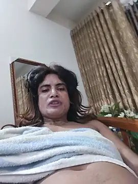 Snapshot of SexyShila-97 chatting on June 7, 12:32 pm SexyShila-97 online show from June 7, 12:32 pm