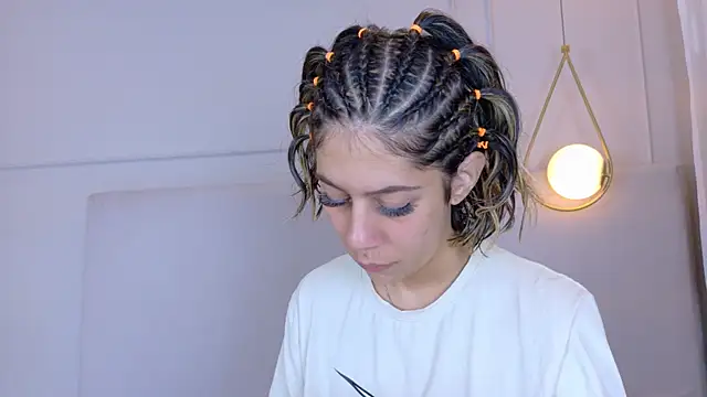 ZoeyPetit online show from July 22, 1:13 pm